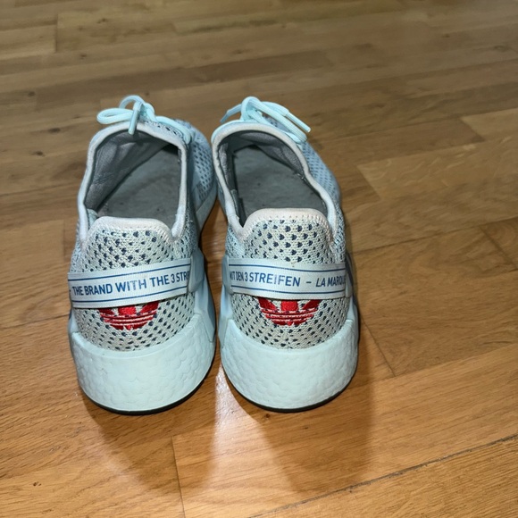 NMD - Picture 4 of 7